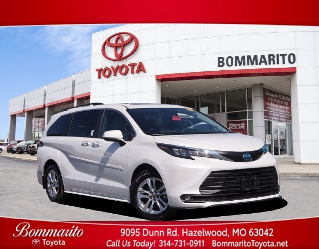 Used 2025 Toyota Sienna XLE w/ XLE Plus Package AWD/4WD image 1