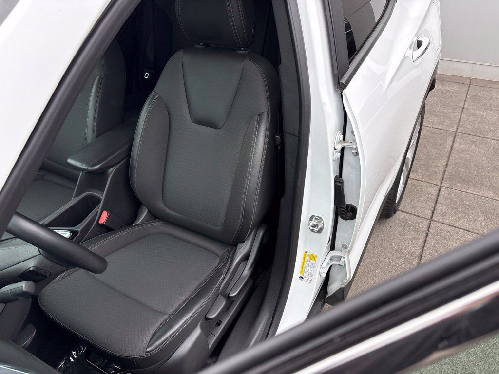 Used 2025 Buick Encore GX Preferred FWD image 12