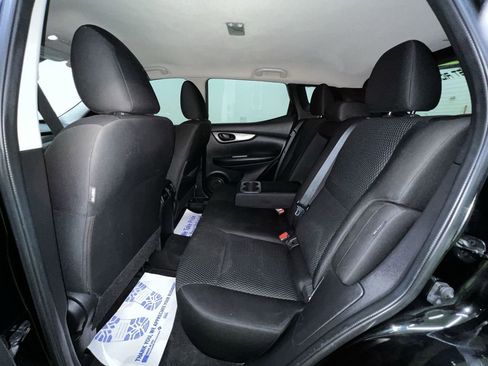 Used 2020 Nissan Rogue Sport S image 50