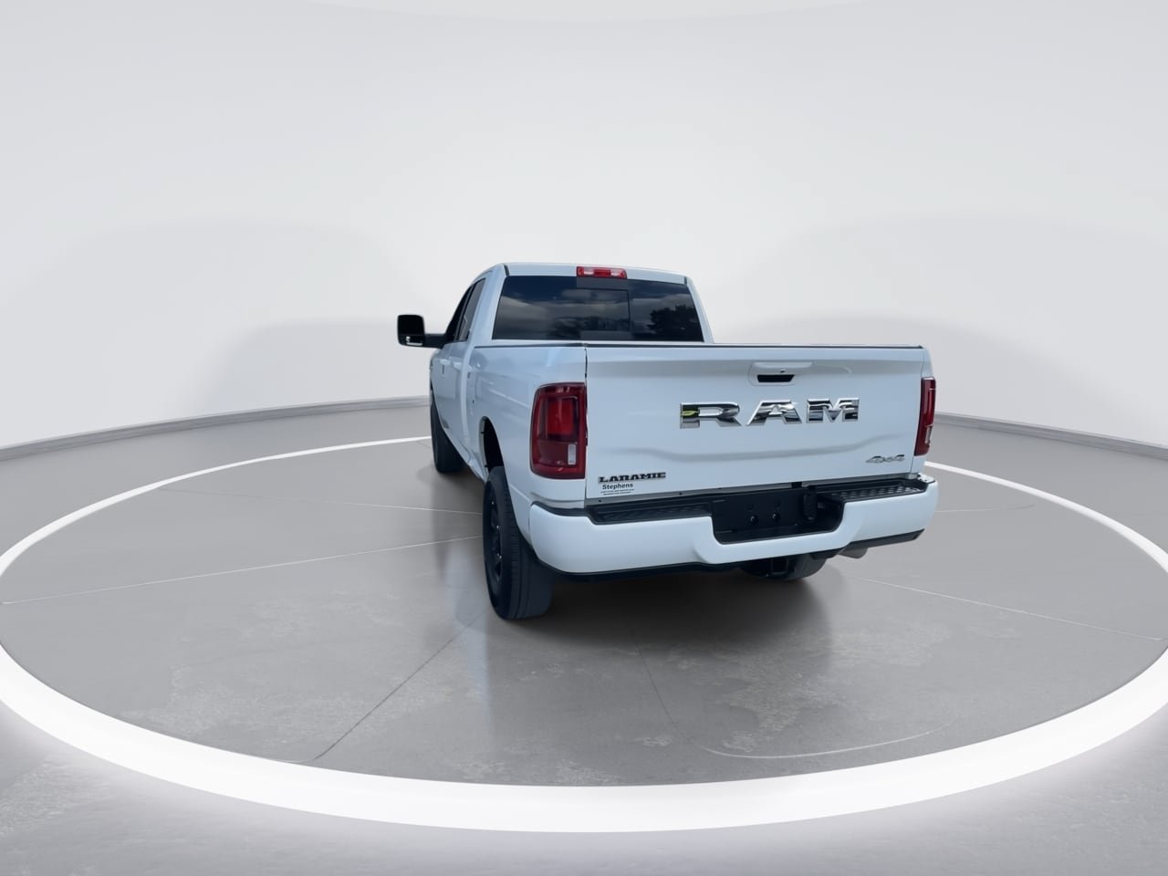 Used 2026 RAM 2500 Laramie AWD/4WD image 15