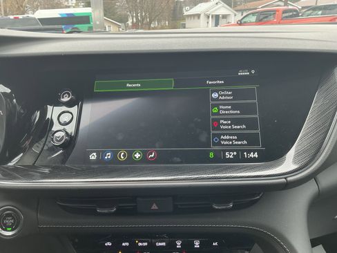 Used 2023 Buick Envision Essence image 23