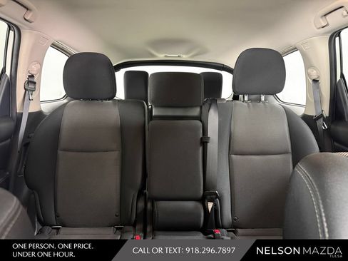 Used 2018 Nissan Pathfinder S FWD image 31