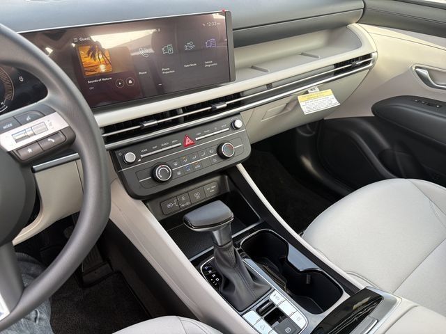 Certified 2026 Hyundai Tucson SE FWD image 28