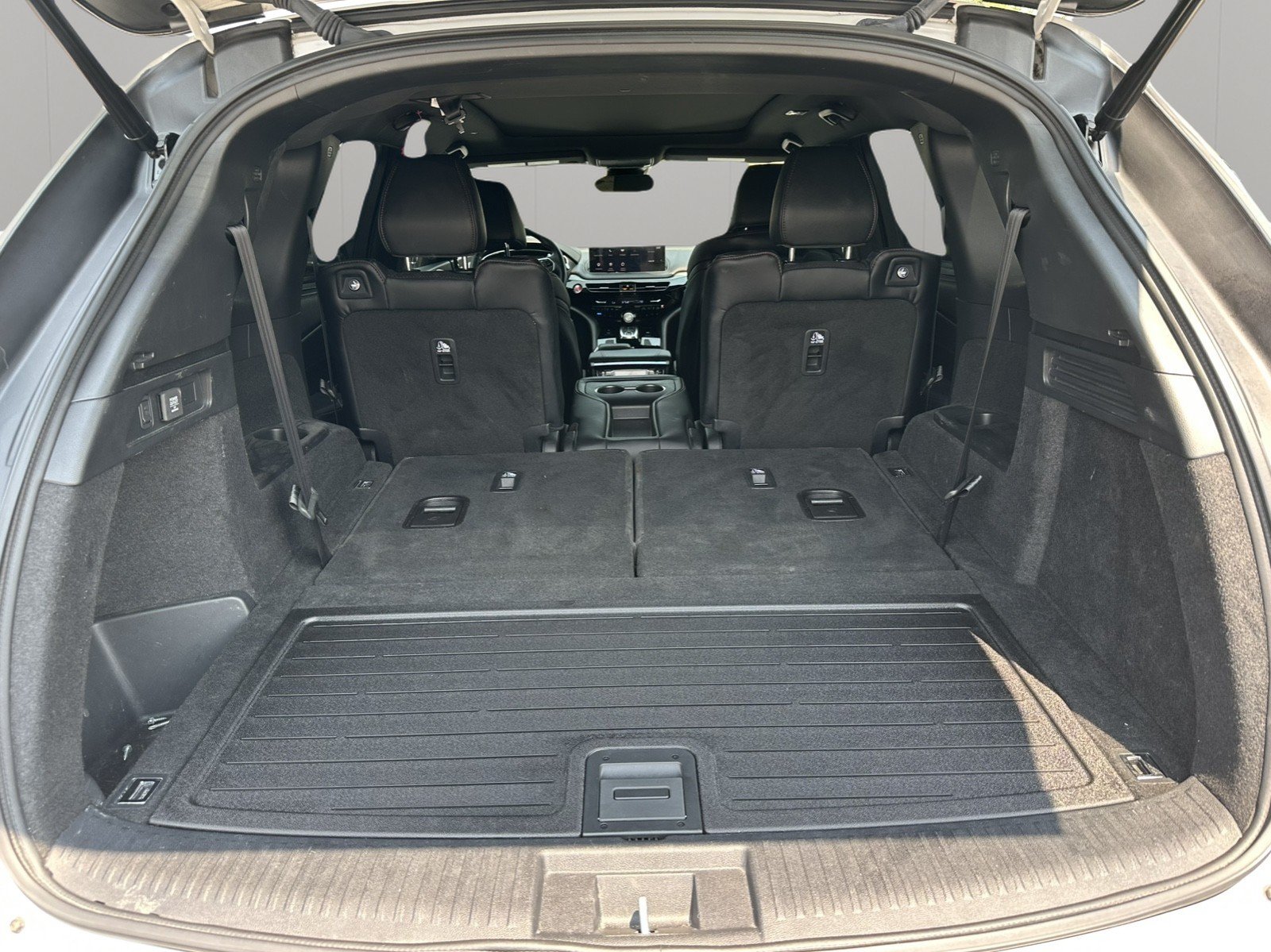 Used 2023 Acura MDX A-Spec AWD/4WD image 10