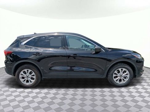 Used 2024 Ford Escape Active AWD/4WD image 3