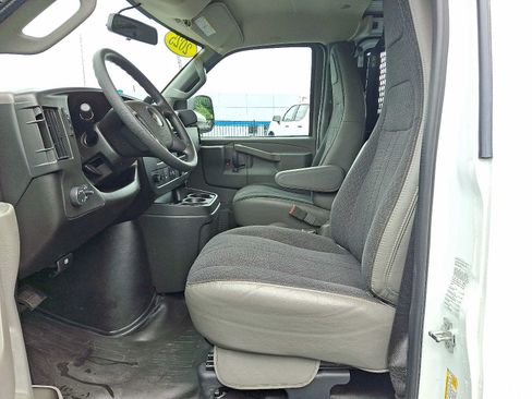 Used 2025 Chevrolet Express 2500 w/ Driver Convenience Package RWD image 12