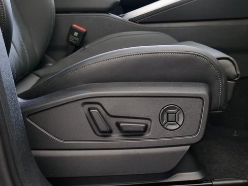 New 2025 Audi Q5 Premium Plus image 17