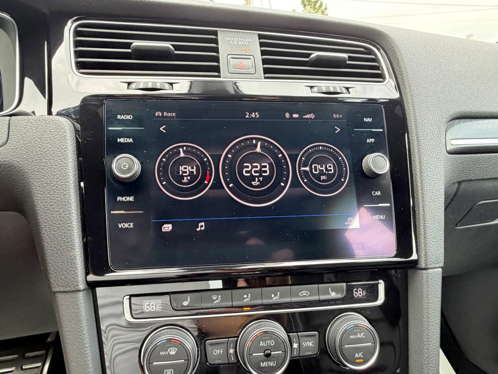 Used 2018 Volkswagen Golf 4-Door AWD/4WD image 41