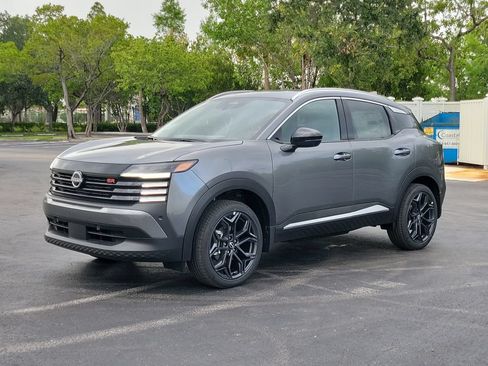 New 2026 Nissan Kicks SR AWD/4WD image 8