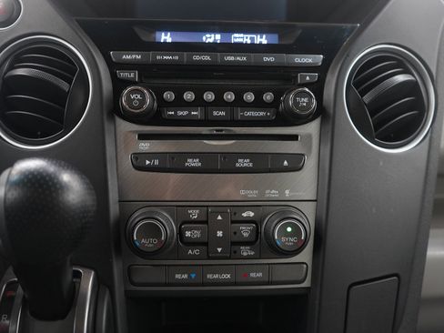 Used 2015 Honda Pilot SE image 25