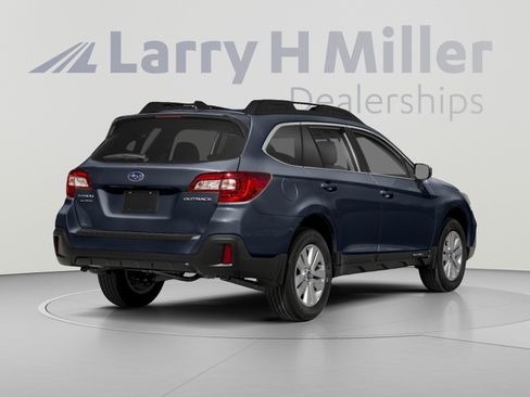 Used 2018 Subaru Outback 2.5i Premium AWD/4WD image 2