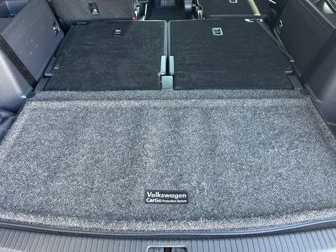 Used 2023 Volkswagen Atlas SE w/ Panoramic Sunroof Package FWD image 16
