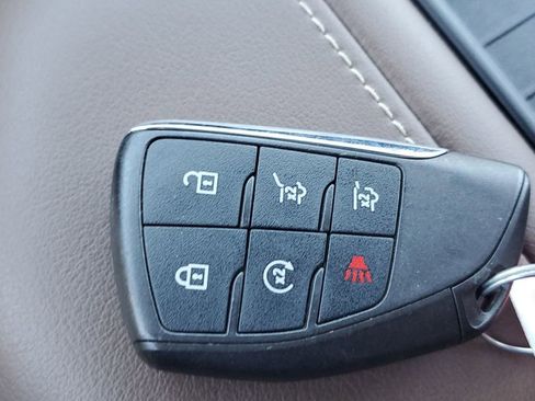 Used 2021 Chevrolet Suburban High Country image 39