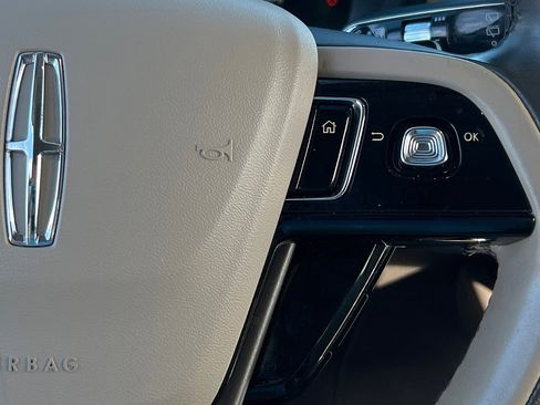 Used 2020 Lincoln Corsair Reserve w/ Equipment Group 201A image 18