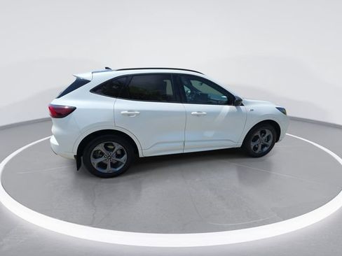 Used 2024 Ford Escape ST-Line w/ Tech Pack #1 FWD image 8