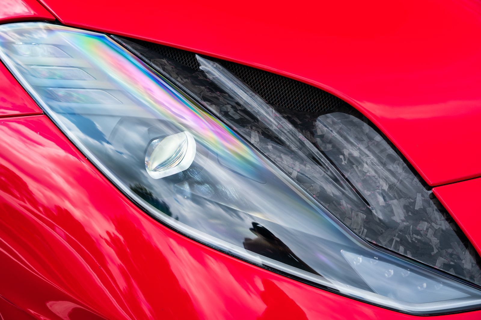 Used 2020 Ferrari 812 Superfast RWD image 10