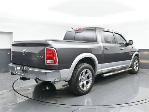 Used 2015 RAM 1500 Laramie image 10