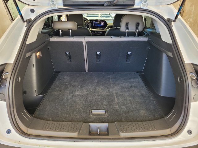 Used 2025 Chevrolet Trax ACTIV w/ Driver Confidence Package FWD image 33