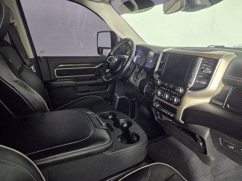Used 2024 RAM 2500 Laramie w/ Safety Group AWD/4WD image 32