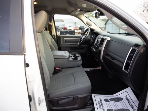 Used 2016 RAM 1500 Classic SLT image 21