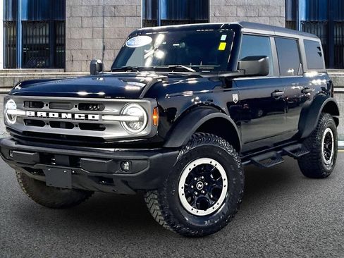 Used 2024 Ford Bronco Big Bend w/ Sasquatch Package AWD/4WD image 2