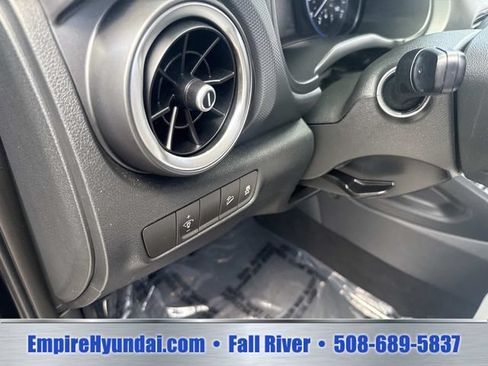 Used 2023 Hyundai Kona SEL AWD/4WD image 21