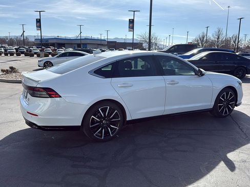 Certified 2023 Honda Accord Touring image 6