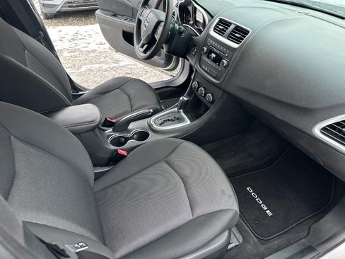 Used 2012 Dodge Avenger SE image 16