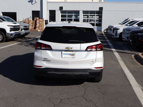 Used 2023 Chevrolet Equinox LT FWD image 9