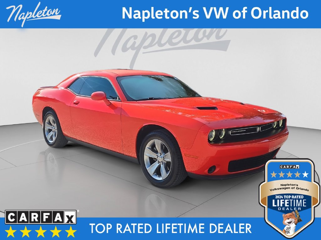 Used 2022 Dodge Challenger SXT RWD image 8