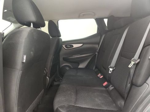 Used 2020 Nissan Rogue Sport S FWD image 10