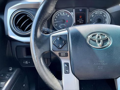 Used 2017 Toyota Tacoma Limited w/ Tow Package AWD/4WD image 24