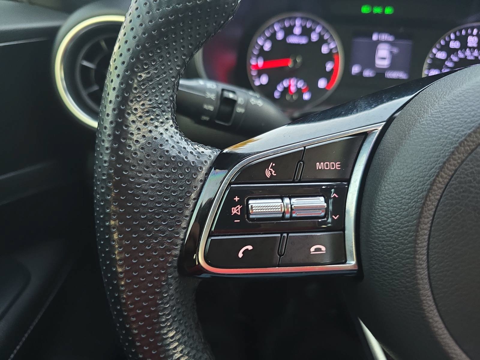 Used 2020 Kia Forte GT-Line w/ GT-Line Premium Package FWD image 17