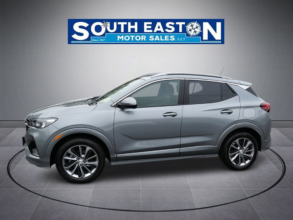 Used 2023 Buick Encore GX Select w/ Sport Touring Package FWD image 8