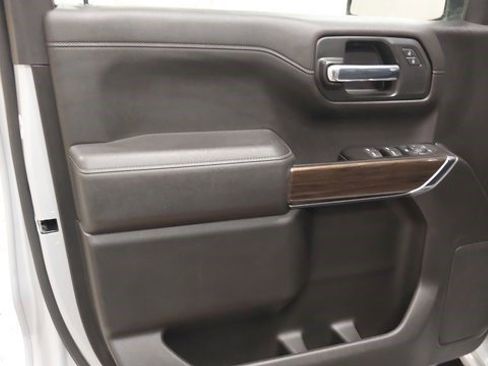 Certified 2022 Chevrolet Silverado 1500 LT image 18