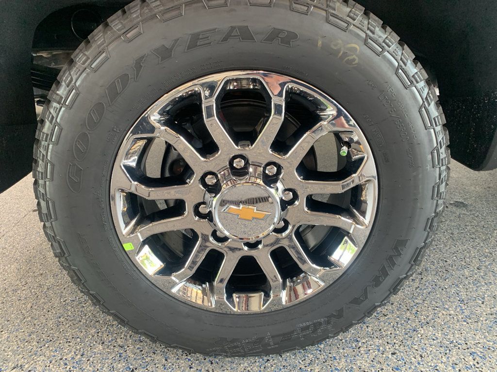 New 2026 Chevrolet Silverado 2500 LT w/ Z71 Chrome Sport Edition AWD/4WD image 30