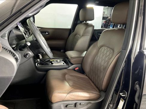 Used 2023 Nissan Armada Platinum w/ Captain's Chairs Package AWD/4WD image 32