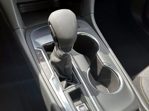 Certified 2022 Chevrolet Equinox LT FWD image 29
