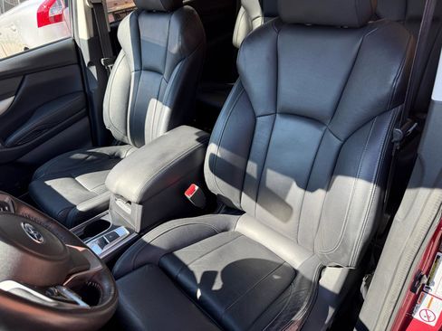 Used 2020 Subaru Ascent Limited w/ Technology Package image 6