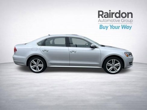 Used 2014 Volkswagen Passat TDI SE FWD image 8
