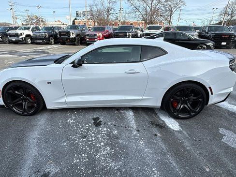 Certified 2019 Chevrolet Camaro SS image 4