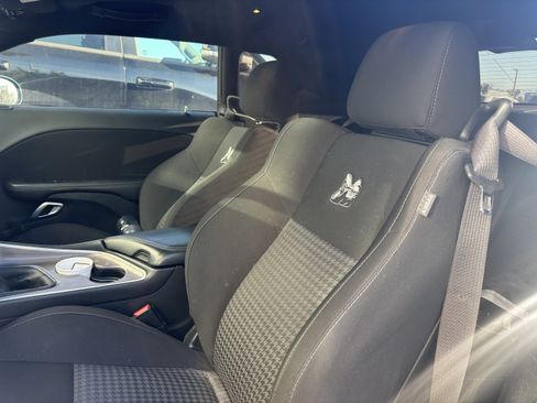 Used 2022 Dodge Challenger R/T Scat Pack w/ Shaker Package image 6