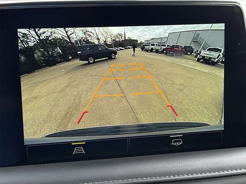 Used 2024 Chevrolet Suburban LT image 16