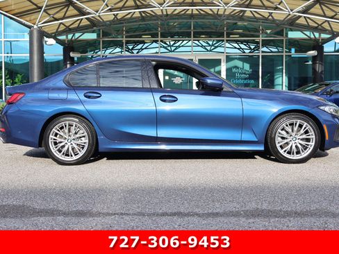 Used 2023 BMW 330i Sedan w/ Premium Package RWD image 10