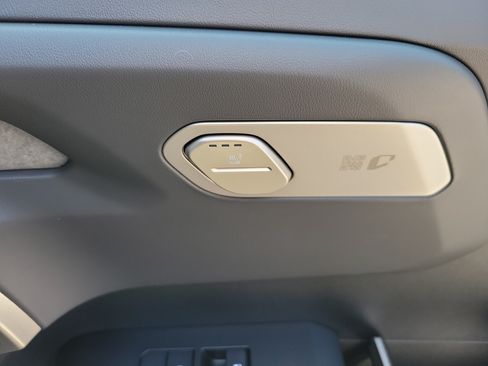 Used 2027 Kia Telluride S FWD image 12