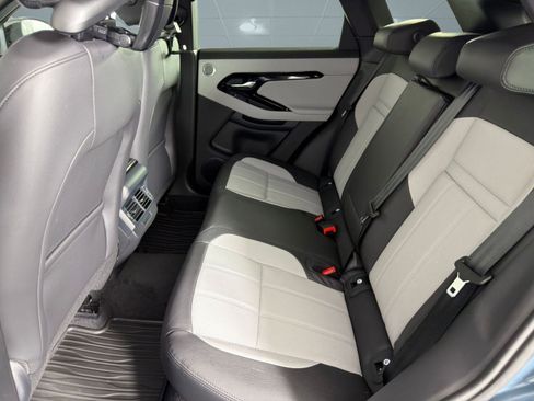 Used 2026 Land Rover Range Rover Evoque Dynamic SE image 13