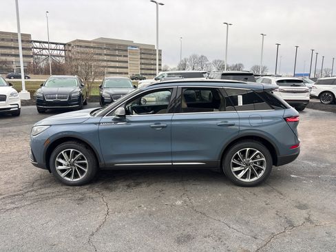 New 2026 Lincoln Corsair Premiere image 4
