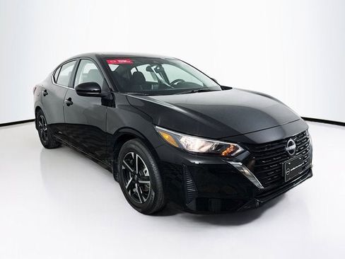 Certified 2025 Nissan Sentra SV w/ Trunk Package image 3