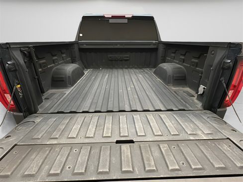 Used 2022 GMC Sierra 1500 SLT w/ SLT Premium Plus Package image 25