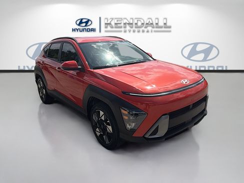 Used 2024 Hyundai Kona SEL w/ Convenience Package FWD image 1